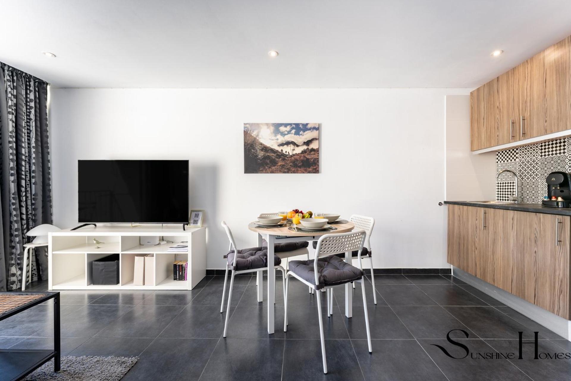 Stylish Seaview Terrace Retreat